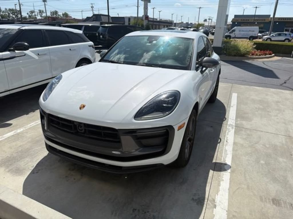 Used 2025 Porsche Macan
