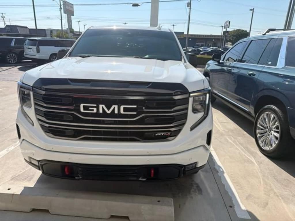 Used 2025 GMC Sierra 1500 AT4 Truck
