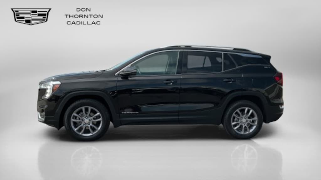 Used 2023 GMC Terrain SLT SUV