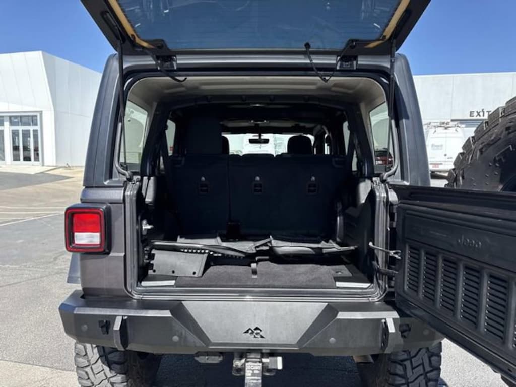 Used 2023 Jeep Wrangler Rubicon