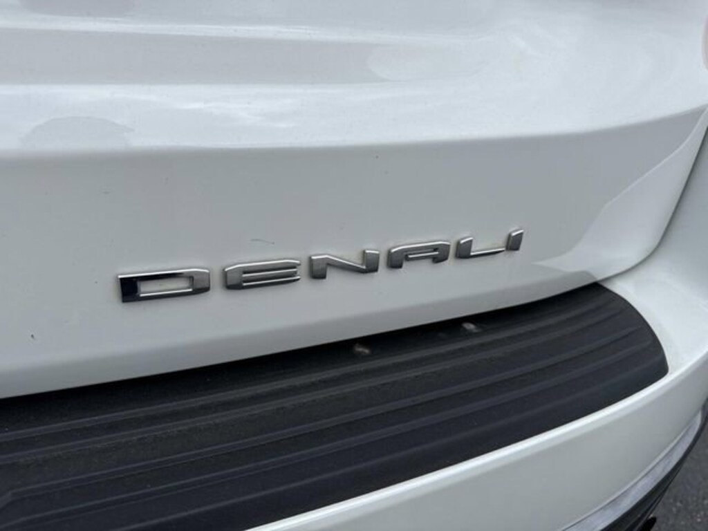 Used 2023 GMC Yukon Denali Ultimate SUV