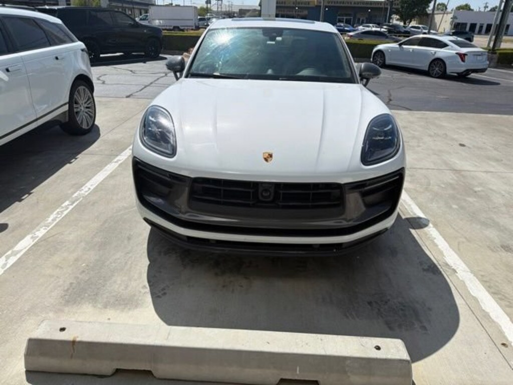 Used 2025 Porsche Macan
