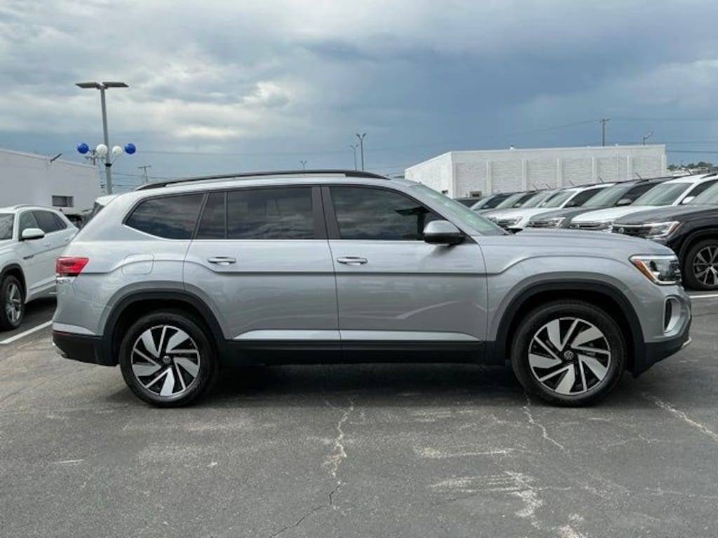 New 2026 Volkswagen Atlas SE w/Technology SUV