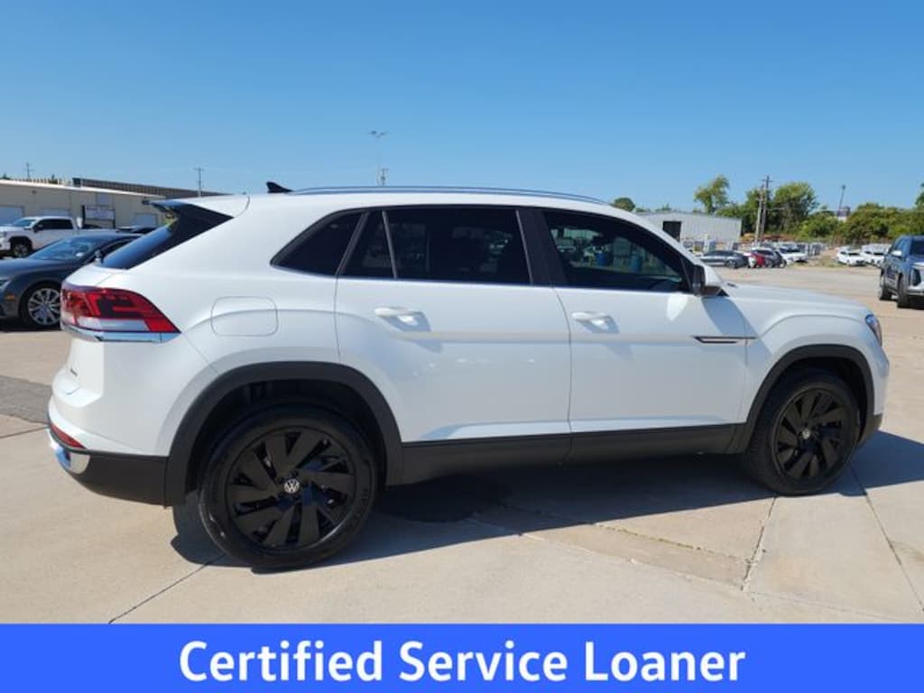 New 2026 Volkswagen Atlas Cross Sport 2.0T SE w/Technology SUV