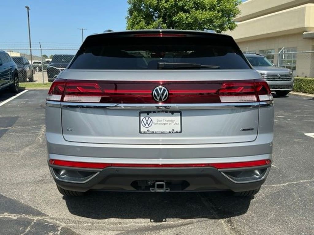 New 2026 Volkswagen Atlas Cross Sport SE w/Technology SUV