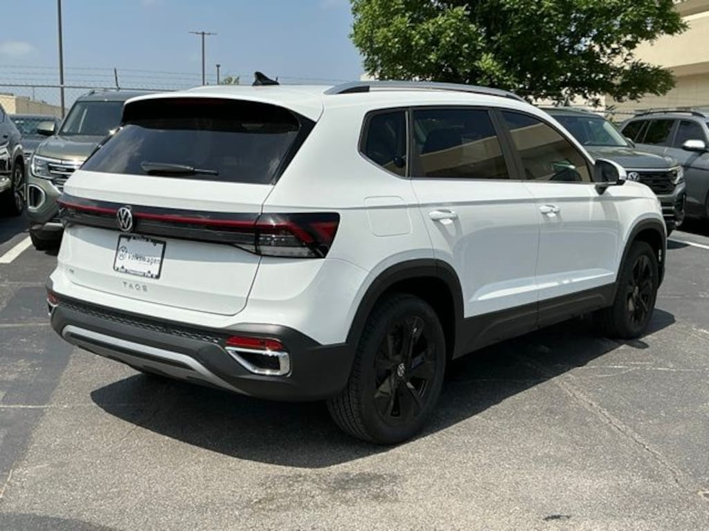 New 2026 Volkswagen Taos 1.5T SE SUV