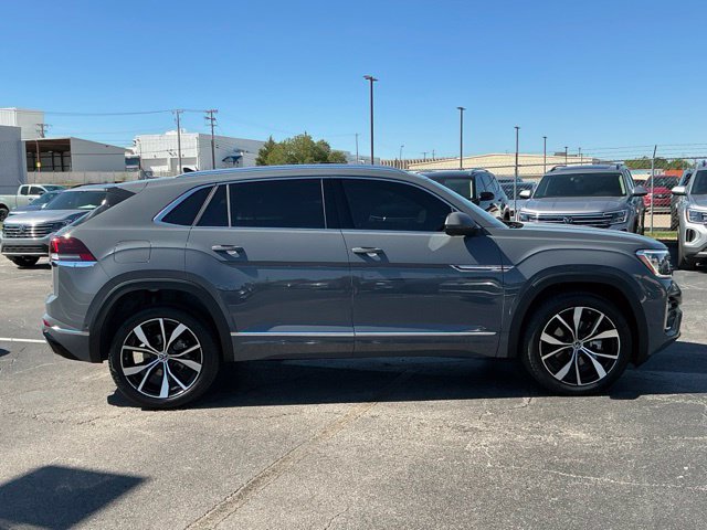 New 2026 Volkswagen Atlas Cross Sport SEL Premium R-Line SUV