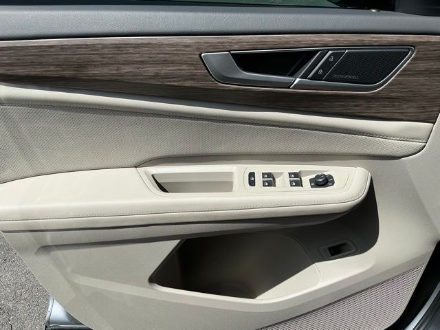 2025 Volkswagen Atlas SEL Premium R-Line - Photo 13