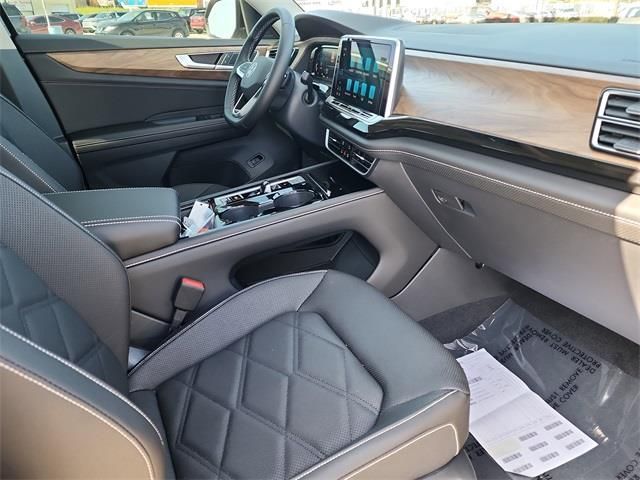 2026 Volkswagen Atlas SE w/Tech - Photo 17