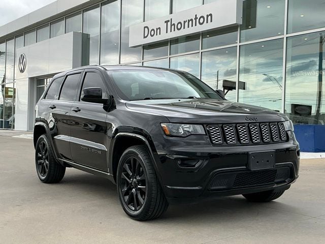 2020 Jeep Grand Cherokee Altitude 4WD's photo