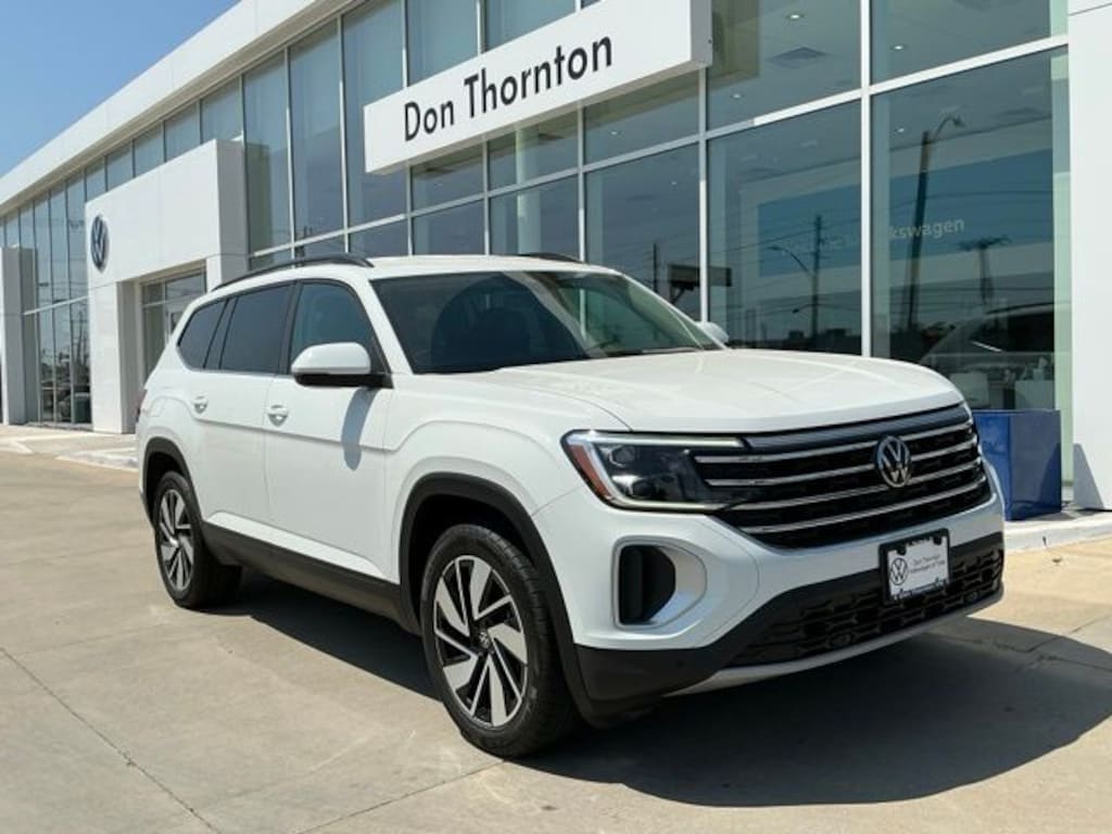 Used 2024 Volkswagen Atlas 2.0T SE w/Technology SUV