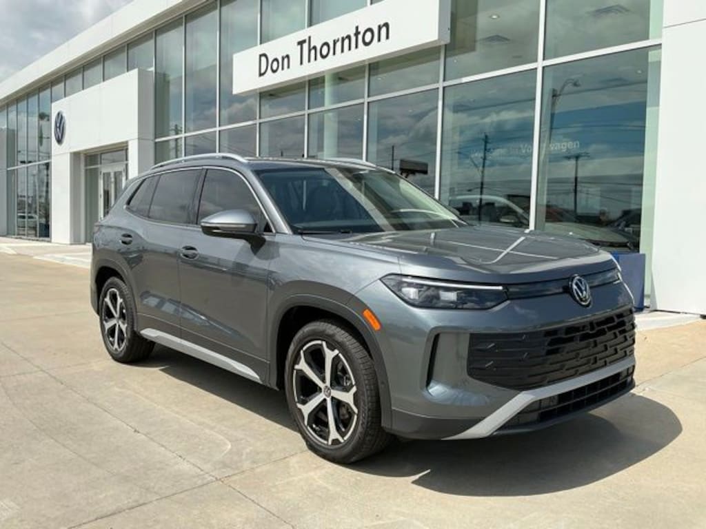 New 2026 Volkswagen Tiguan SE SUV