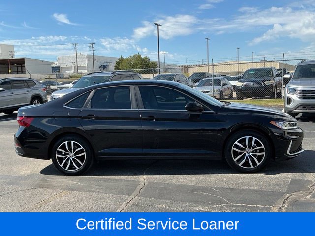 Used 2026 Volkswagen Jetta 1.5T SE Sedan