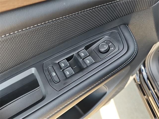 2026 Volkswagen Atlas SE w/Tech - Photo 11
