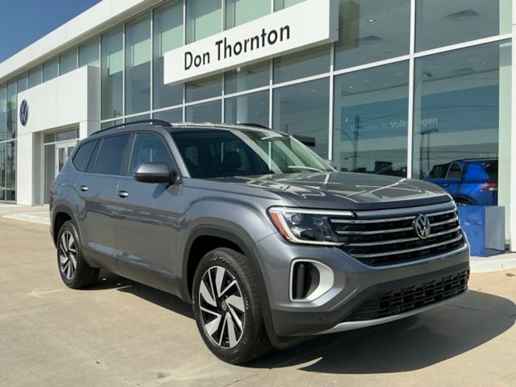 Used 2025 Volkswagen Atlas 2.0T SE w/Technology SUV