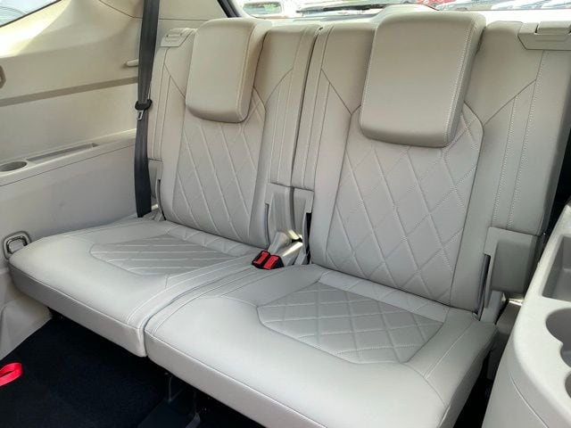 2025 Volkswagen Atlas SEL Premium R-Line - Photo 21