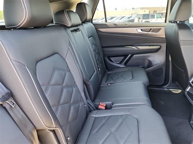 2026 Volkswagen Atlas Cross Sport SE w/Tech - Photo 18