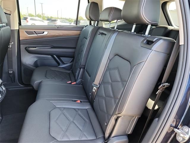 2026 Volkswagen Atlas SE w/Tech - Photo 15