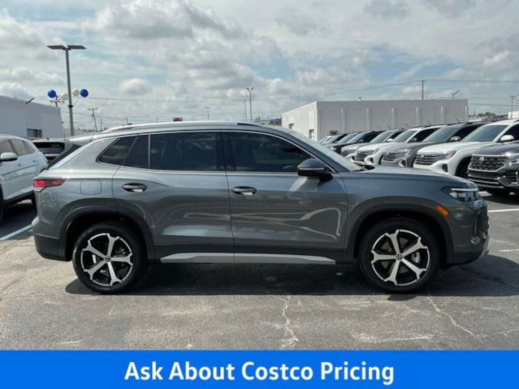 New 2026 Volkswagen Tiguan SE SUV