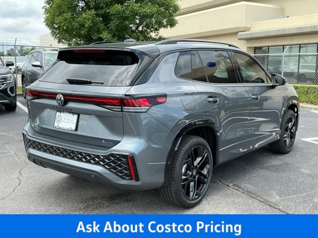 New 2026 Volkswagen Tiguan 2.0T SE R-Line Black SUV