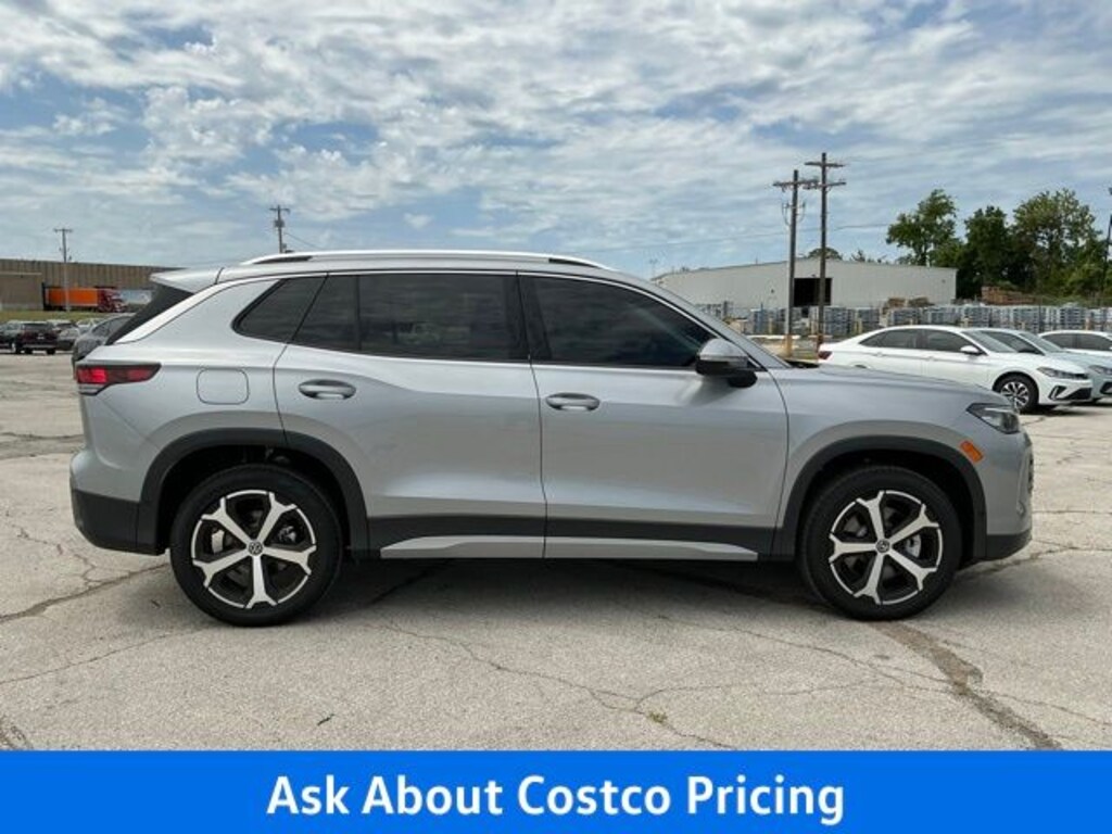 New 2026 Volkswagen Tiguan 2.0T SE SUV