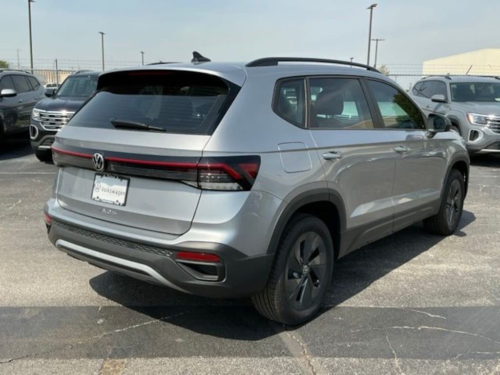 New 2026 Volkswagen Taos 1.5T S SUV
