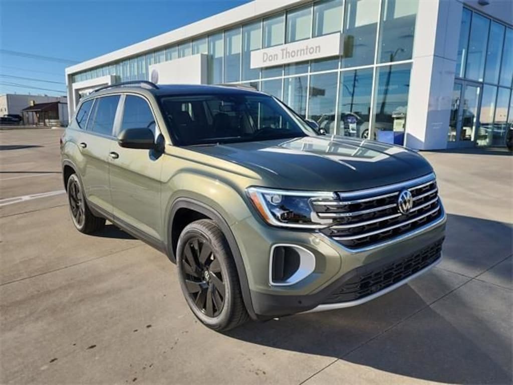 New 2026 Volkswagen Atlas SE w/Technology SUV
