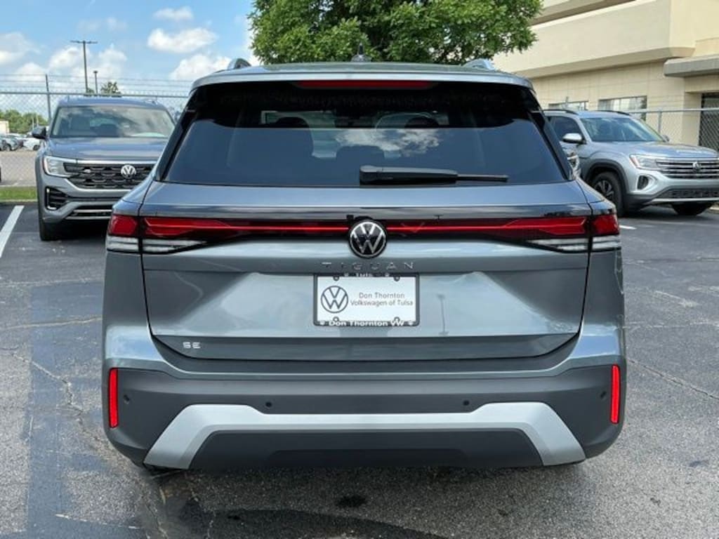 New 2026 Volkswagen Tiguan SE SUV