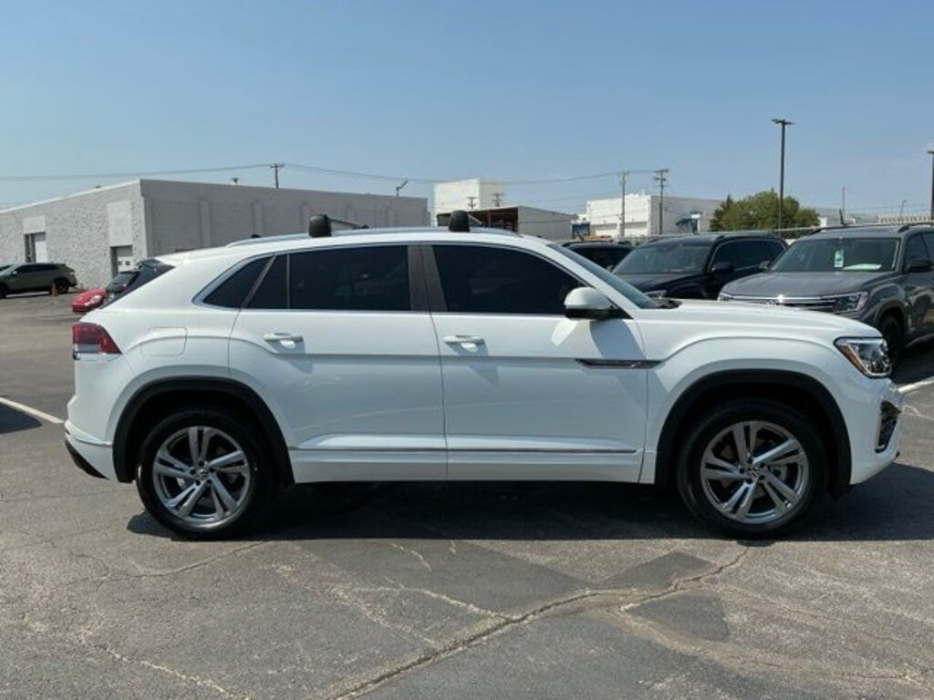 Certified 2024 Volkswagen Atlas Cross Sport 2.0T SEL R-Line SUV