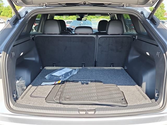 2026 Volkswagen Atlas Cross Sport SE w/Tech - Photo 6