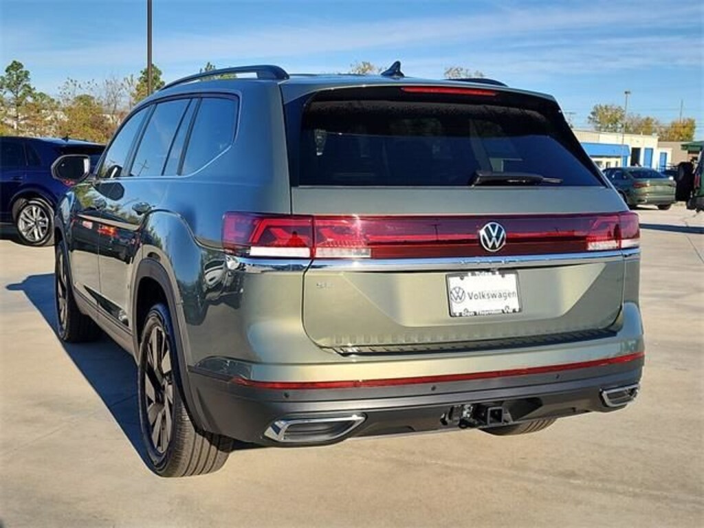 New 2026 Volkswagen Atlas SE w/Technology SUV