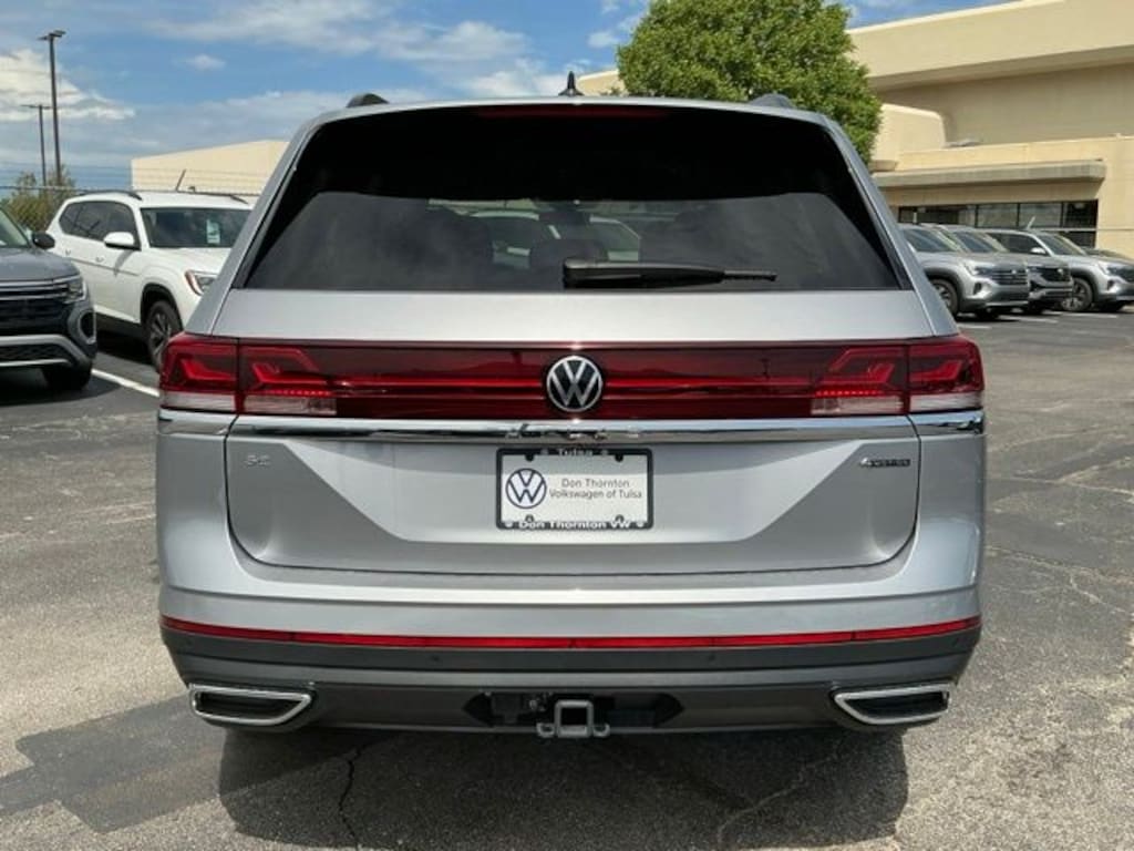 New 2026 Volkswagen Atlas SE w/Technology SUV