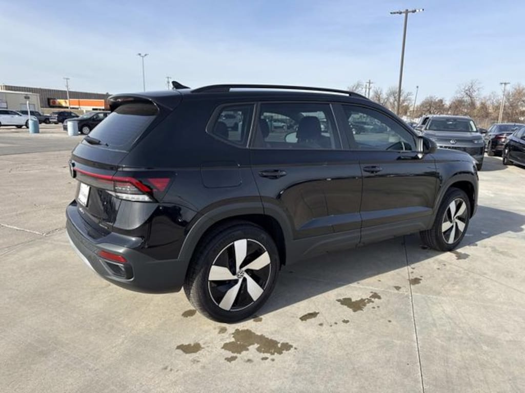 New 2026 Volkswagen Taos 1.5T S SUV
