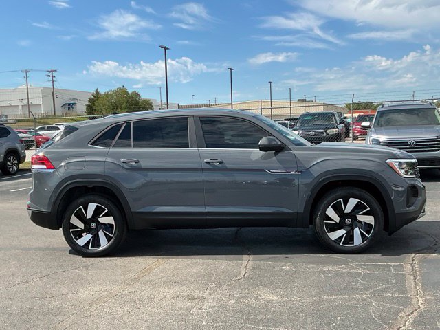New 2026 Volkswagen Atlas Cross Sport SE w/Technology SUV