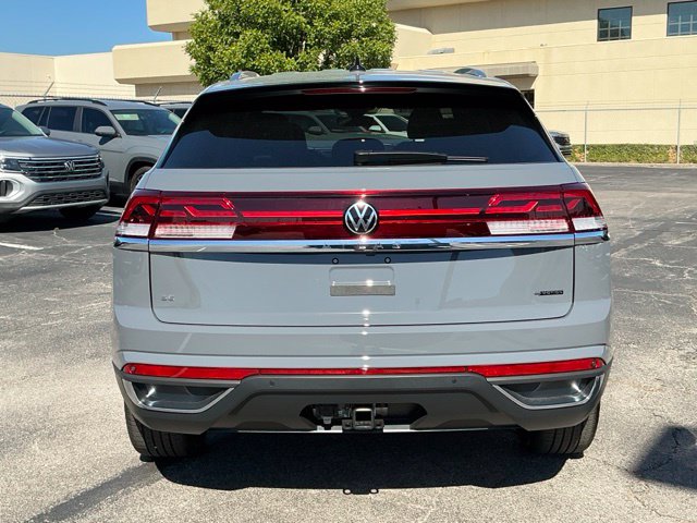 New 2026 Volkswagen Atlas Cross Sport SE w/Technology SUV