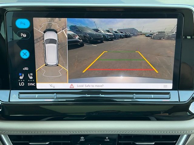 2025 Volkswagen Atlas SEL Premium R-Line - Photo 31