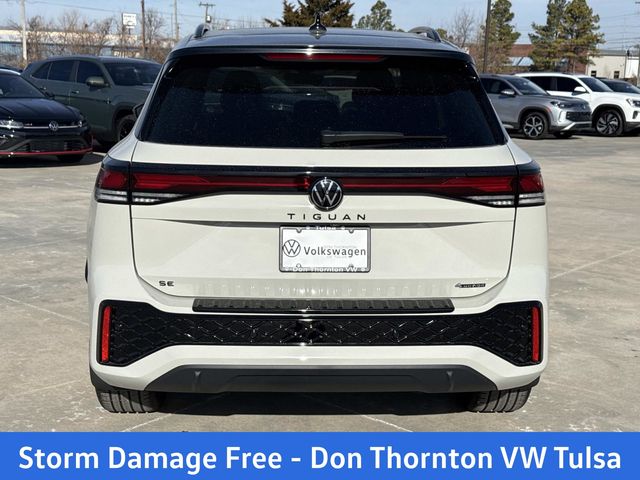 2026 Volkswagen Tiguan SE R-LINE BLACK