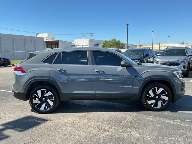 New 2026 Volkswagen Atlas Cross Sport SE w/Technology SUV