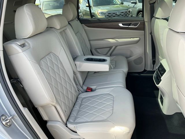2025 Volkswagen Atlas SEL Premium R-Line - Photo 24