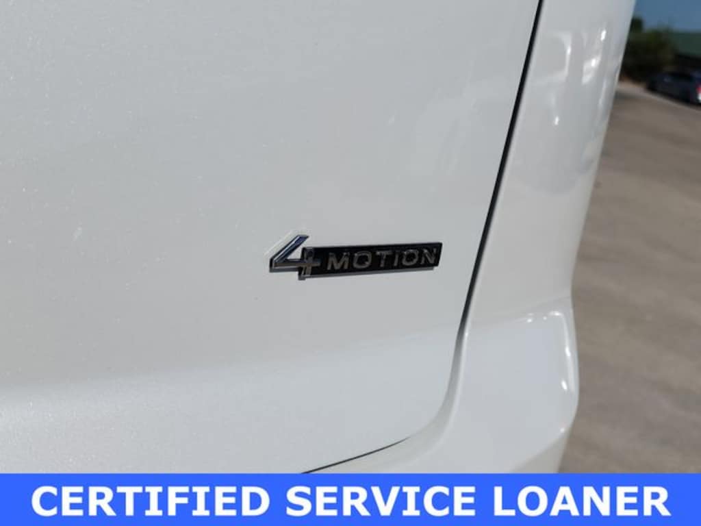 Used 2026 Volkswagen Atlas Cross Sport 2.0T SE w/Technology SUV