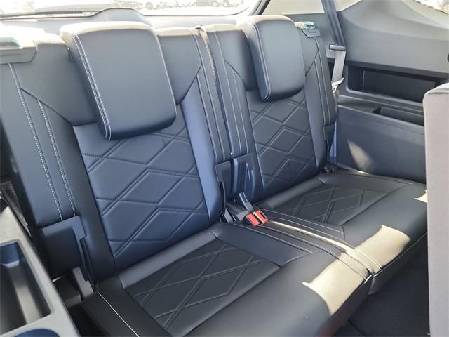 2026 Volkswagen Atlas SE w/Tech - Photo 19