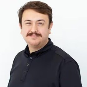 Staff member Alex Trost from ID_447dd0