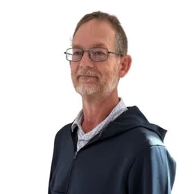 Staff member Wes Wood from ID_447dd0