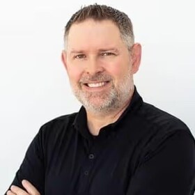 Staff member Brian Peek from ID_447dd0