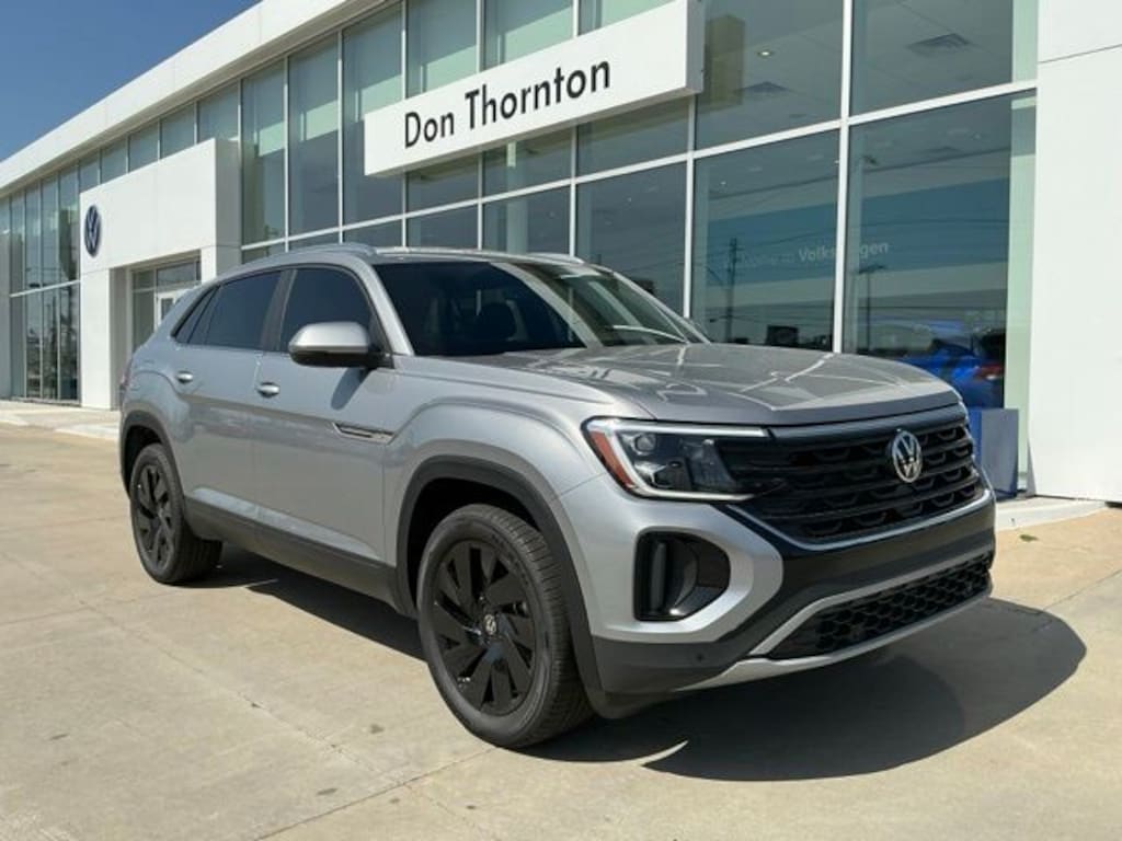 New 2026 Volkswagen Atlas Cross Sport SE w/Technology SUV
