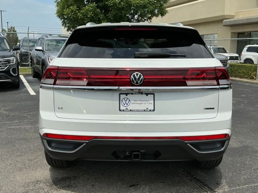 New 2026 Volkswagen Atlas Cross Sport SE w/Technology SUV