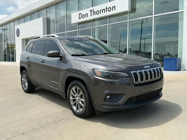 2019 Jeep Cherokee Latitude Plus's photo