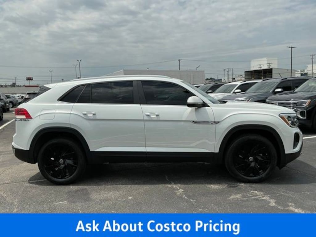New 2026 Volkswagen Atlas Cross Sport SE w/Technology SUV