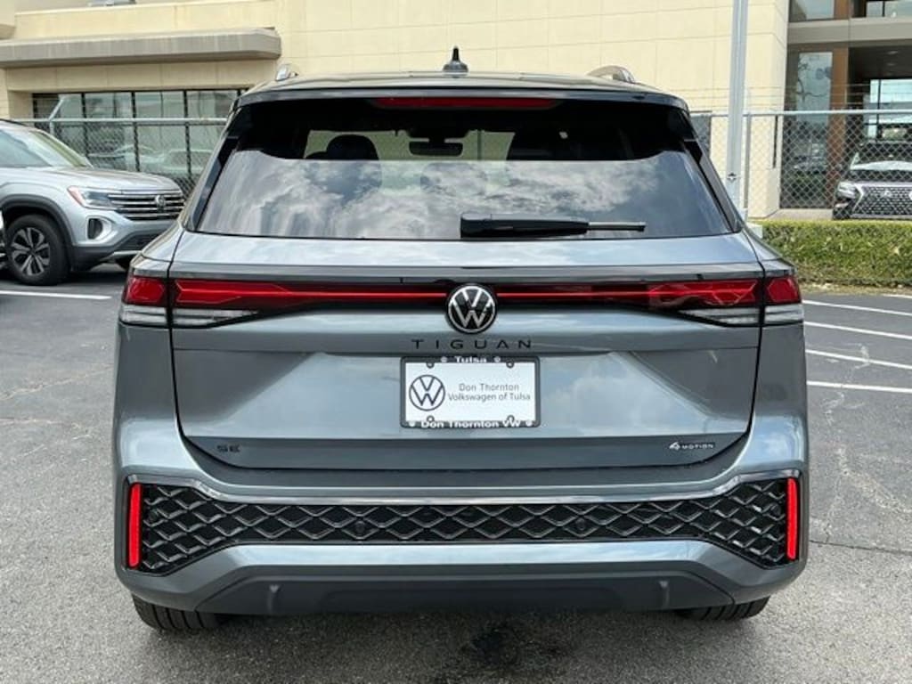 New 2026 Volkswagen Tiguan SE R-Line Black SUV