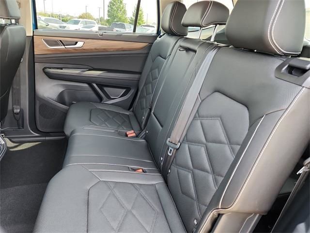 2026 Volkswagen Atlas SE w/Tech - Photo 15